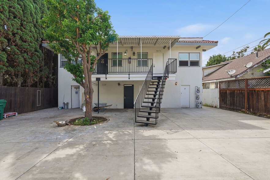 More Photos Of 943-949 Chestnut Ave, Long Beach Apartments For Sale