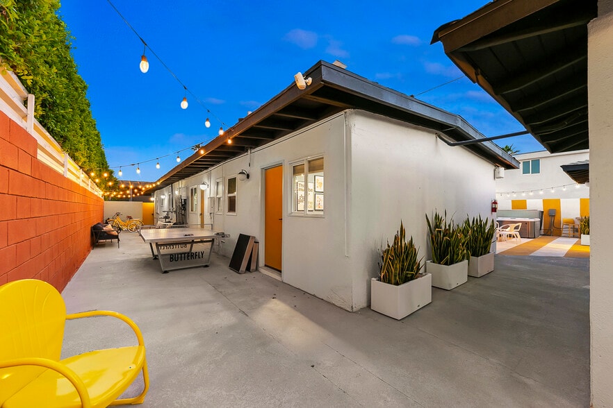 More Photos Of 1339 N Indian Canyon Dr, Palm Springs Hotel For Sale