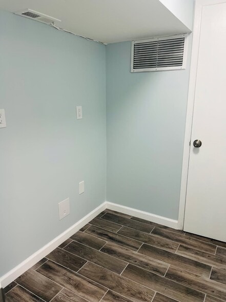 More Photos Of 2375 Richmond Rd, Staten Island Office Residential For Lease