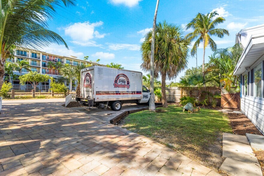 More Photos Of 126 NE 4th Ave, Delray Beach Apartments For Sale