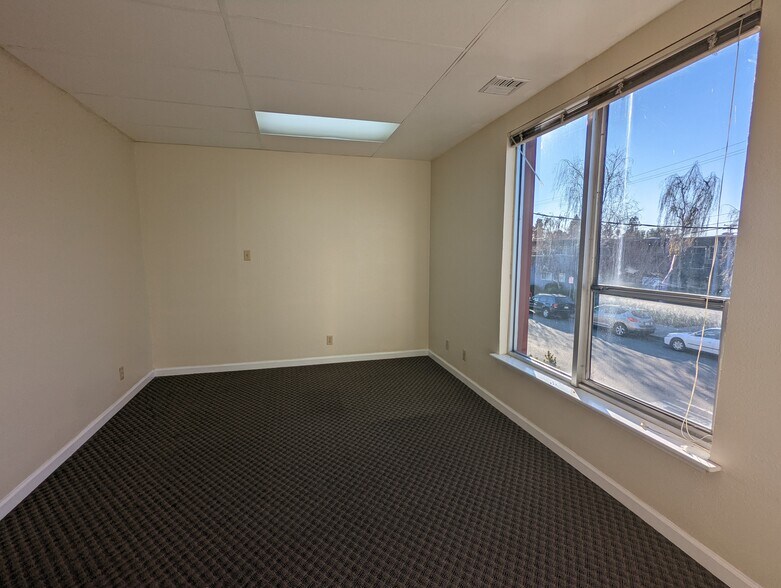 799 Fletcher Ln, Hayward, CA 94544 Office For Sale