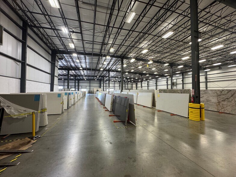 More Photos Of 8301 N Hickory St, Loxley Warehouse For Lease