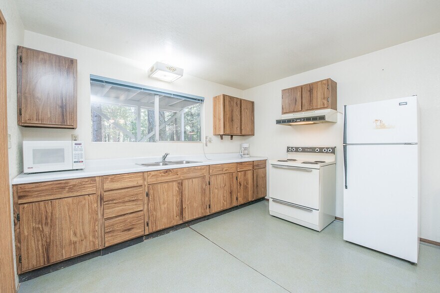 More Photos Of 590 Airport Road, Trinity Center Lodge Meeting Hall For Sale