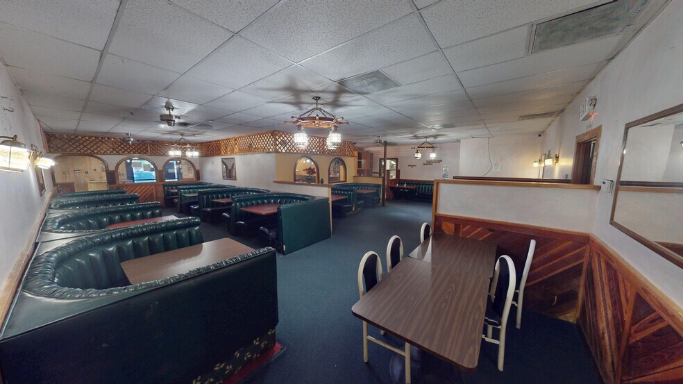 More Photos Of 1000-1044 E Avenue K, Lancaster Unknown For Lease