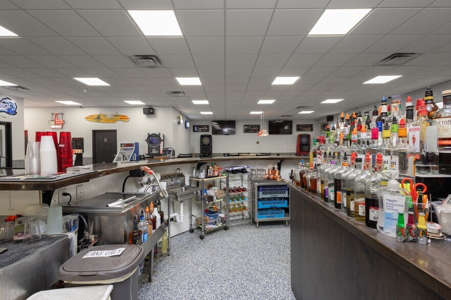 More Photos Of 317 Studdart Ave, Graceville General Retail For Sale