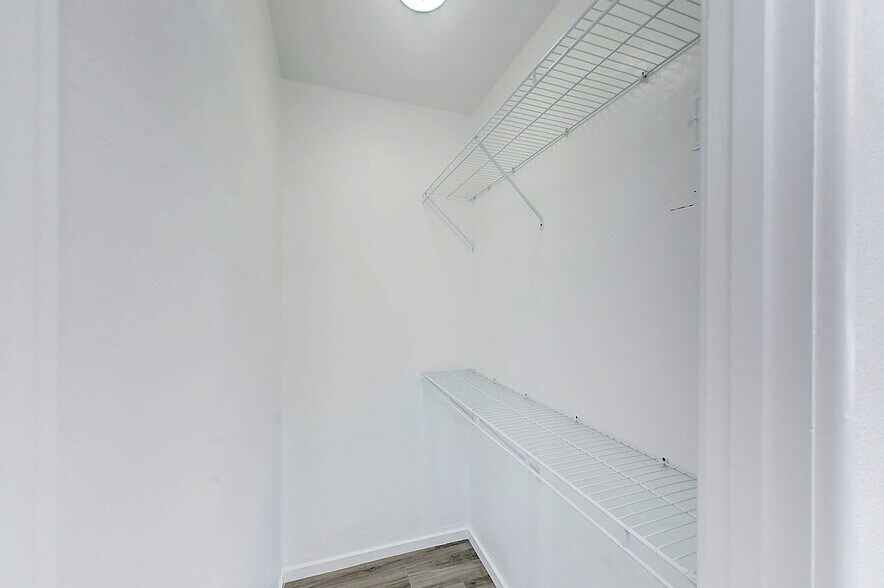 More Photos Of 1147 24th St, Santa Monica Apartments For Sale