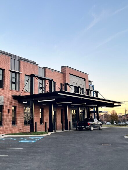 More Photos Of 1247 Riverfront Pky, Chattanooga Medical For Lease