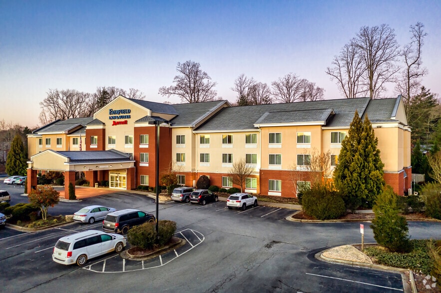 Primary Photo Of 920 Executive Way, Asheboro Hotel For Sale