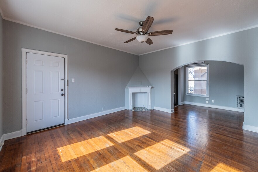 More Photos Of 403 W Hollywood Ave, San Antonio Apartments For Sale