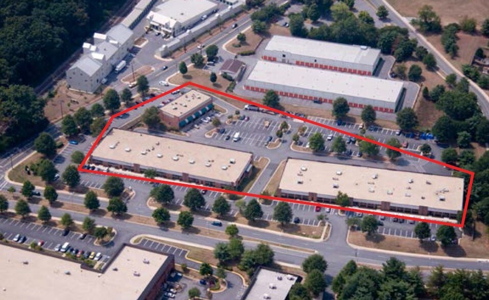 More Photos Of 220 Girard St, Gaithersburg Flex For Lease