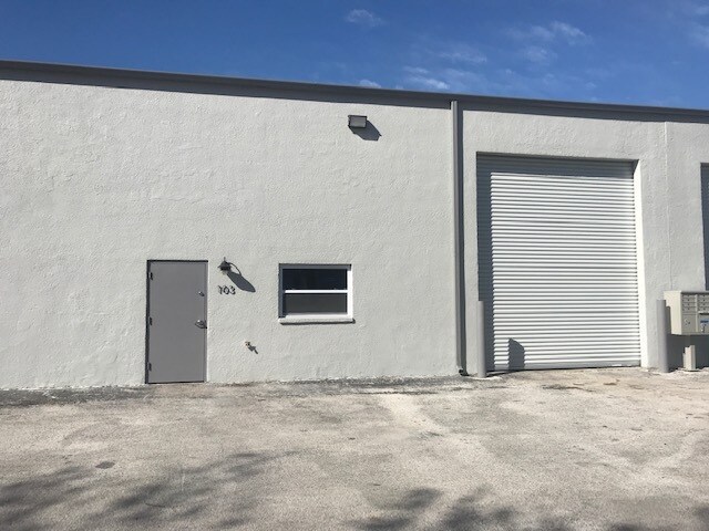 More Photos Of 12762 Starkey Rd, Largo Manufacturing For Lease