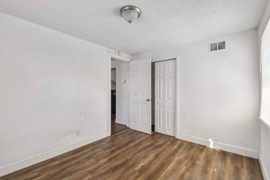 More Photos Of 1330-1334 Barnett St, Jacksonville Apartments For Sale