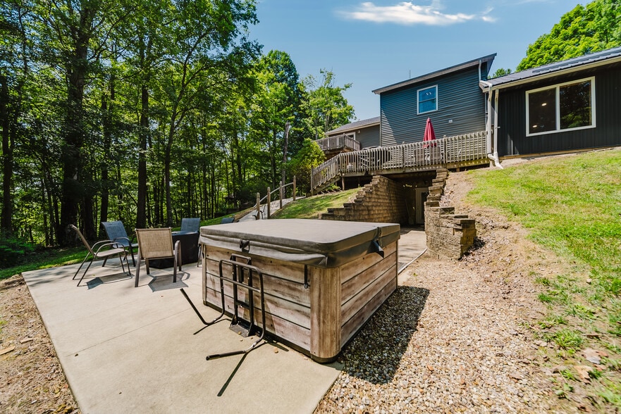 More Photos Of 23095 Buena Vista Rd, Rockbridge Apartments For Sale