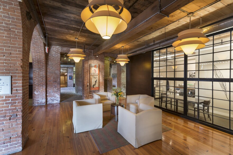 More Photos Of 166 Valley St, Providence Office Residential For Lease