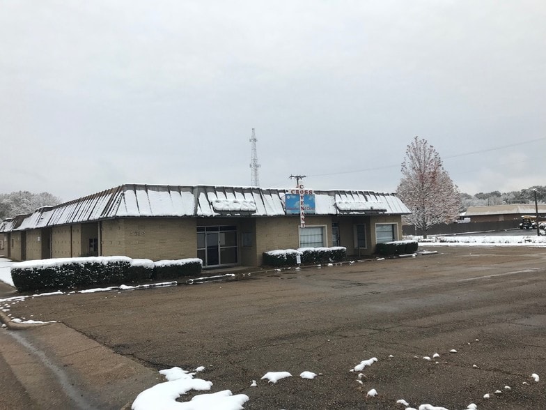 More Photos Of 5339 I-55, Jackson Office For Lease