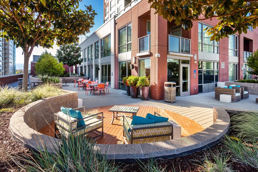 More Photos Of 77 N Almaden Ave, San Jose Apartments For Lease