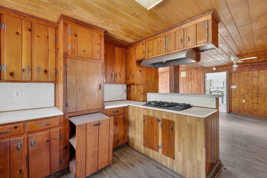 More Photos Of 527 E Lemon Ave, Eustis Apartments For Sale