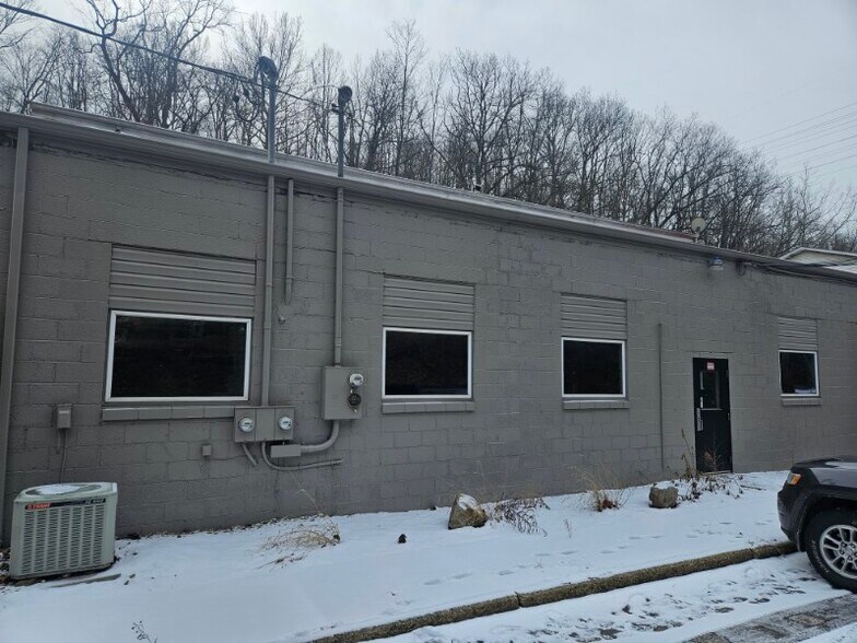 More Photos Of 4135 Old William Penn Hwy, Monroeville Light Manufacturing For Lease