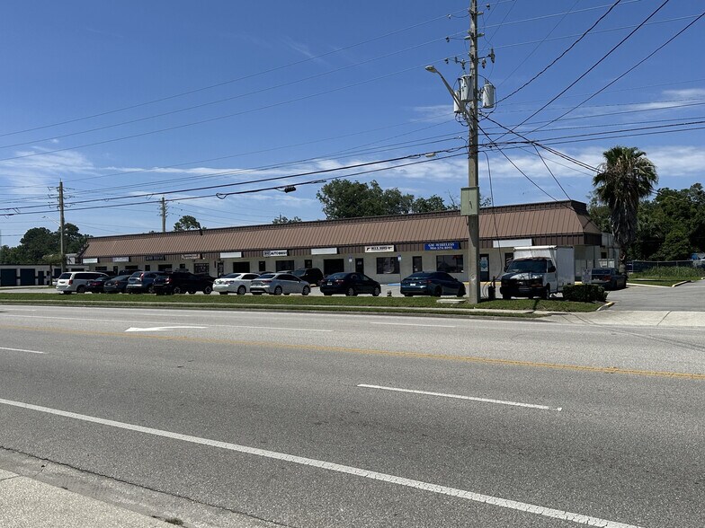 More Photos Of 6110 Powers Ave, Jacksonville Unknown For Lease