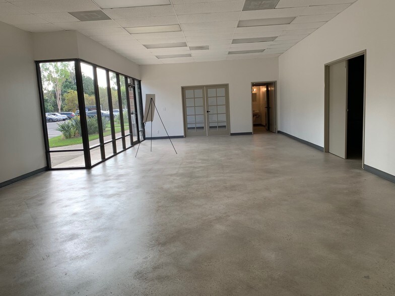 More Photos Of 23461 Ridge Route Dr, Laguna Hills Unknown For Lease