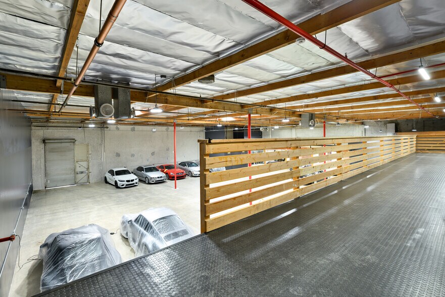 More Photos Of 2368 Eastman Ave, Ventura Distribution For Sale