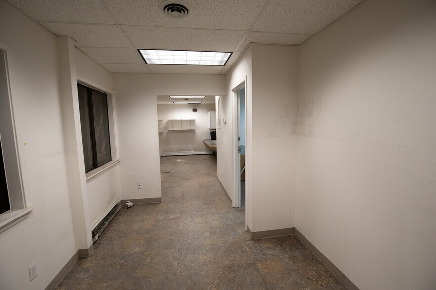 More Photos Of 1924 North Ave W, Missoula Warehouse For Sale