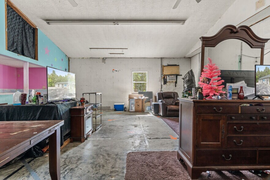 More Photos Of 6950 W Homosassa Trl, Homosassa General Retail For Sale