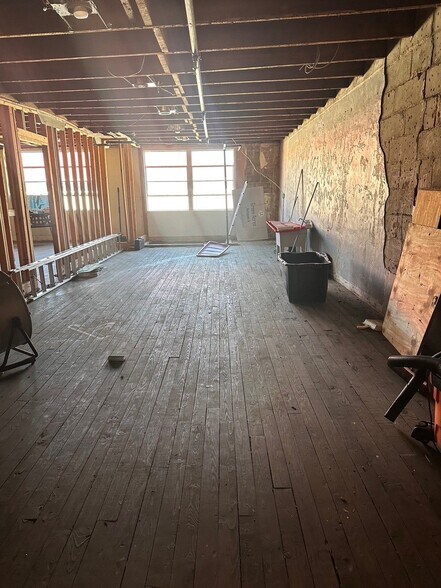 More Photos Of 1484 Washington St, Clarkesville General Retail For Sale