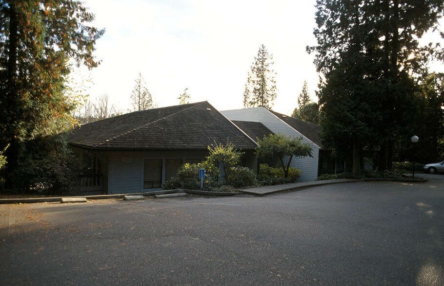 More Photos Of 11415 Ne 128th St, Kirkland Office For Sale