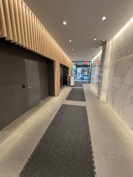 More Photos Of 120 E 56th St, New York Office For Lease