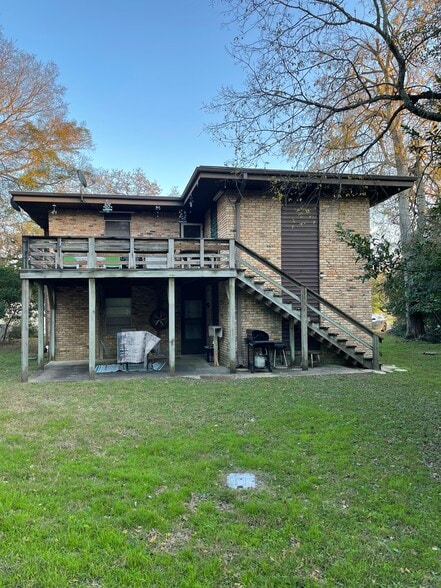 More Photos Of 24 Daytona ln, Normangee Multifamily For Sale