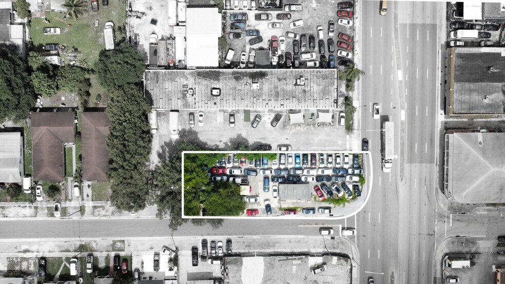 More Photos Of 3100 NW 27th Ave, Miami Manufacturing For Lease