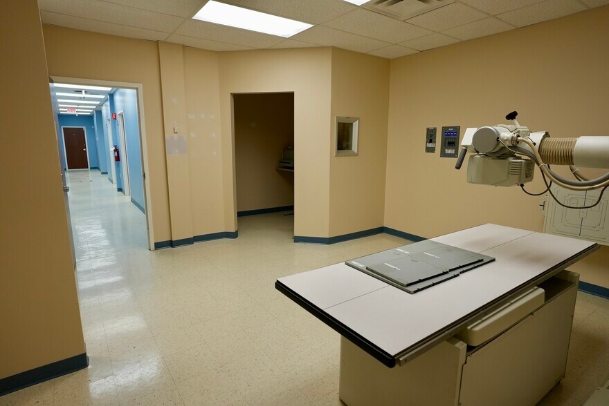 More Photos Of 1340 Belmont St, Brockton Medical For Lease