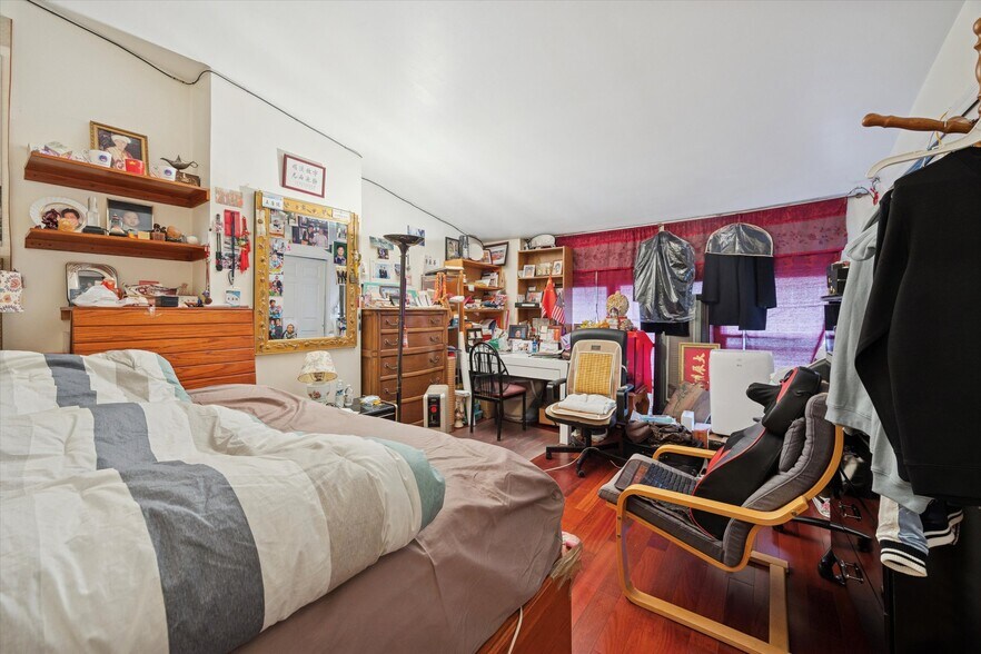 More Photos Of 274 S 20th St, Philadelphia Storefront Retail Residential For Sale