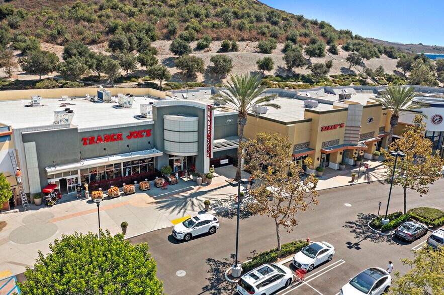 More Photos Of 27412 Antonio Pky, Ladera Ranch Storefront For Lease