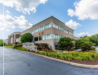 More Photos Of 17280 W North Ave, Brookfield Medical For Lease