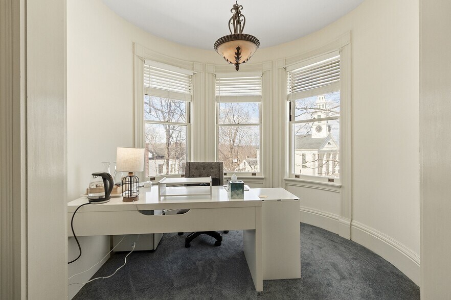 More Photos Of 2 South St, Grafton Office For Lease