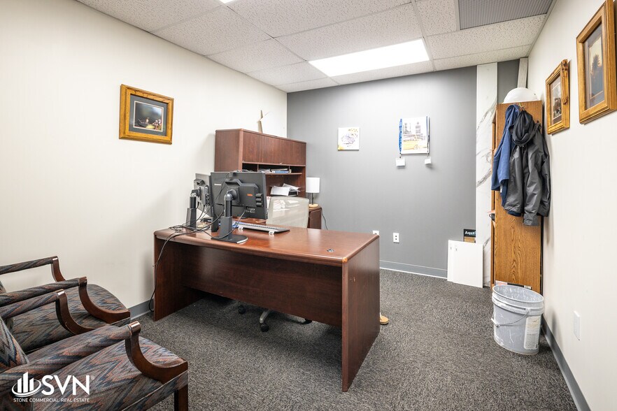 More Photos Of 700 E Loudon Ave, Lexington Manufacturing For Sale
