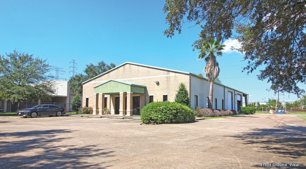 More Photos Of 10830 Alcott Dr, Houston Warehouse For Lease