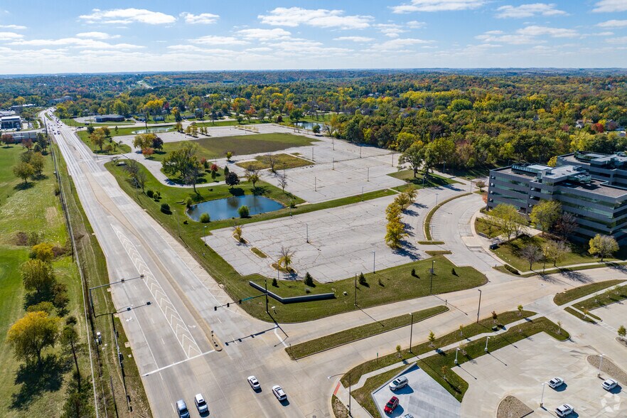 More Photos Of 4333 Edgewood Rd NE, Cedar Rapids Land For Lease