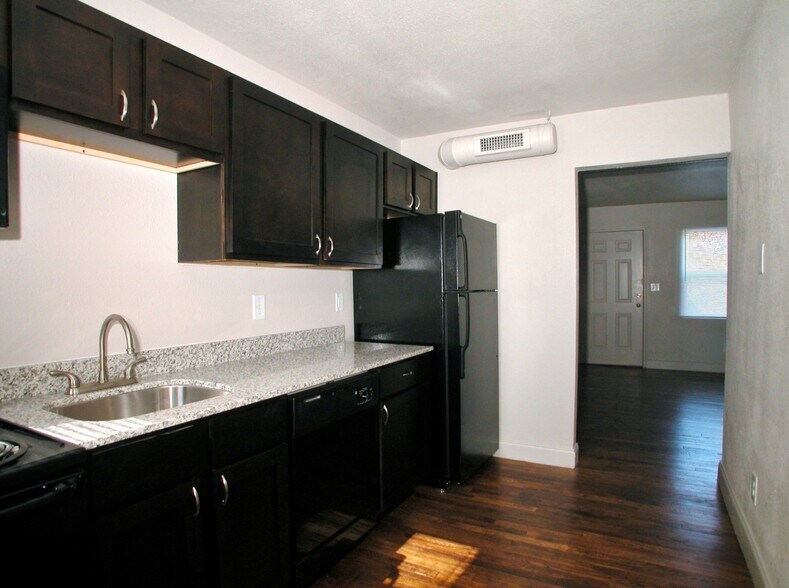 More Photos Of 214 Randolph St, Atlanta Apartments For Sale