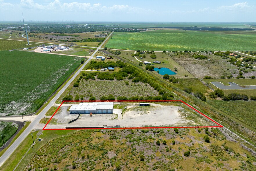 More Photos Of 8808 County Road 1458, Taft Flex For Sale