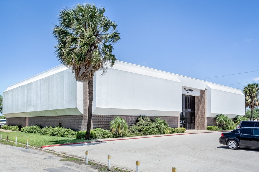 More Photos Of 855 W Price Rd, Brownsville Office For Lease