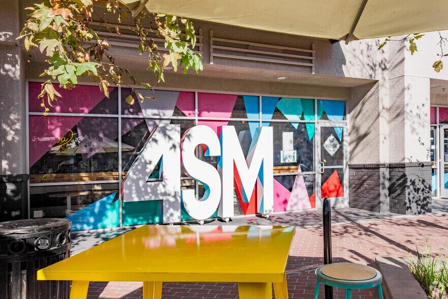 More Photos Of 220 E 4th St, Santa Ana Apartments For Lease