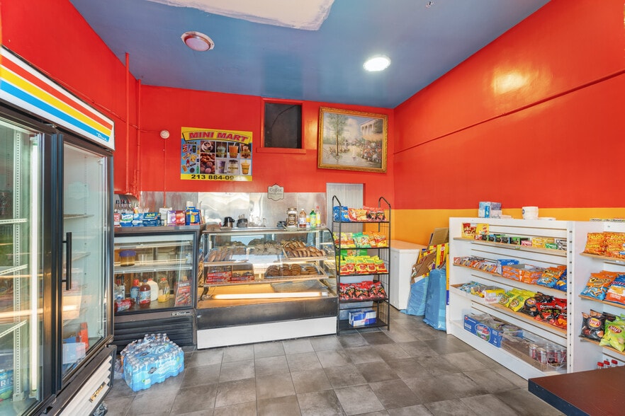 More Photos Of 2600 S Main St, Los Angeles Light Manufacturing For Sale