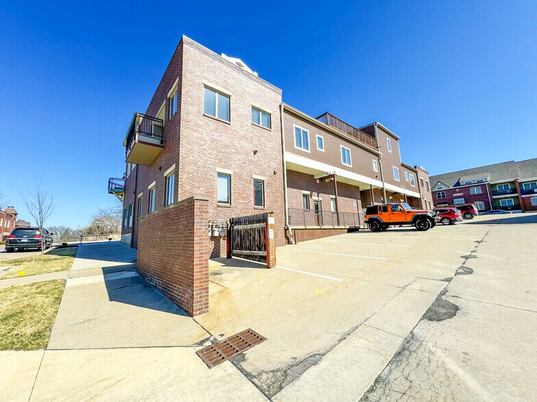 More Photos Of 4200 Merchant St, Columbia Office For Lease