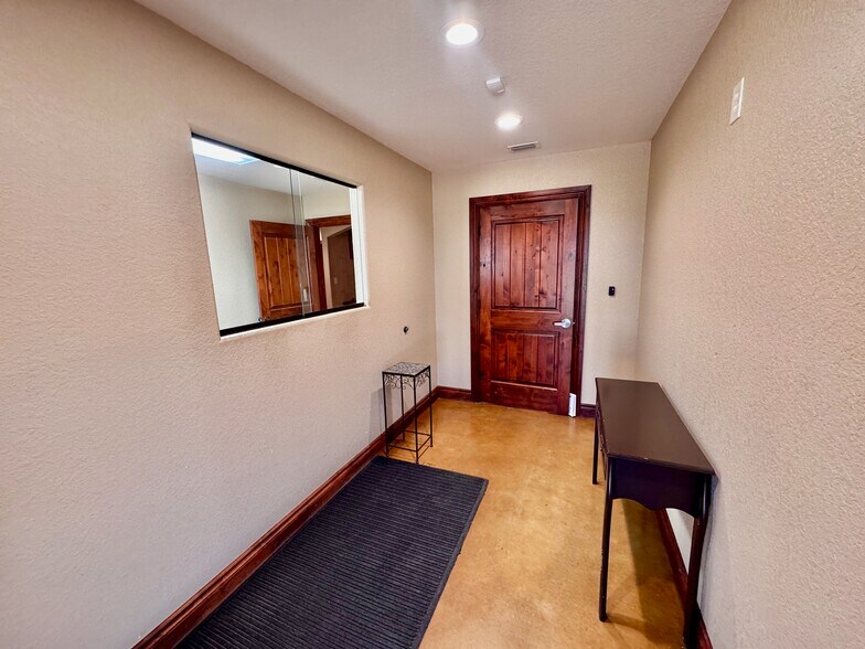 More Photos Of 224 Zander Ln, Pleasanton Warehouse For Sale