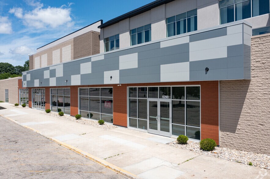 More Photos Of 6300 Glenway Ave, Cincinnati Unknown For Lease