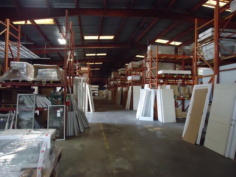 More Photos Of 11765 Darryl Dr, Baton Rouge Warehouse For Lease