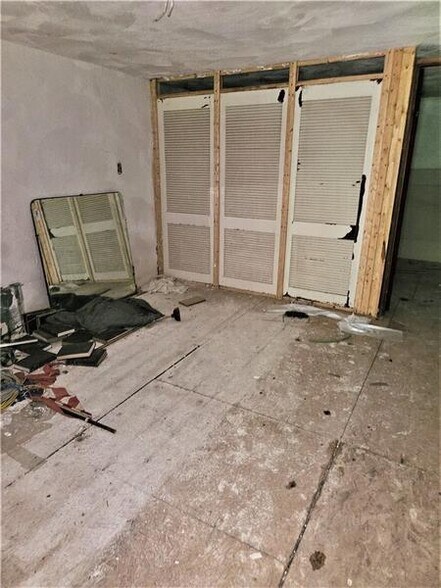 More Photos Of 6081 William Penn Hwy, Export Office For Sale